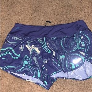 ****NWT Nike running short